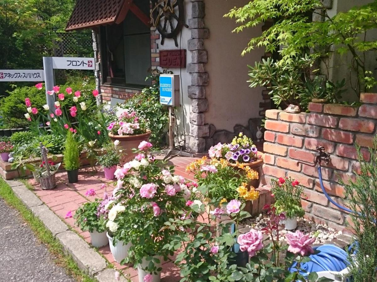 Pension Eden Naganohara Buitenkant foto